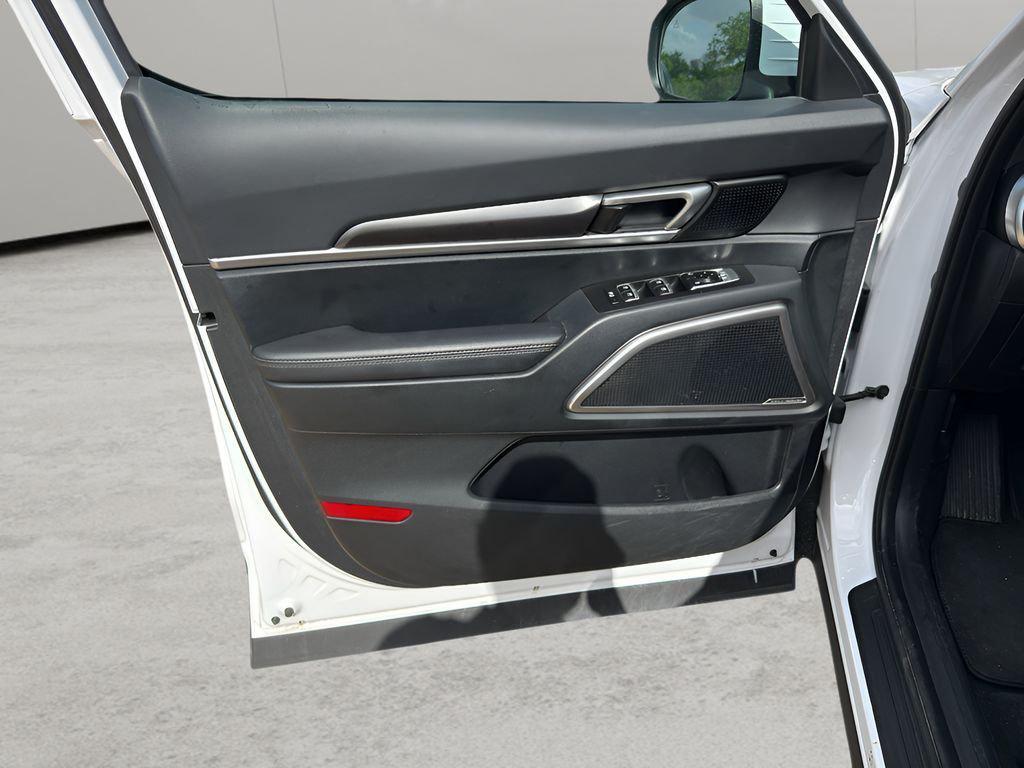 used 2025 Kia Telluride car, priced at $36,995