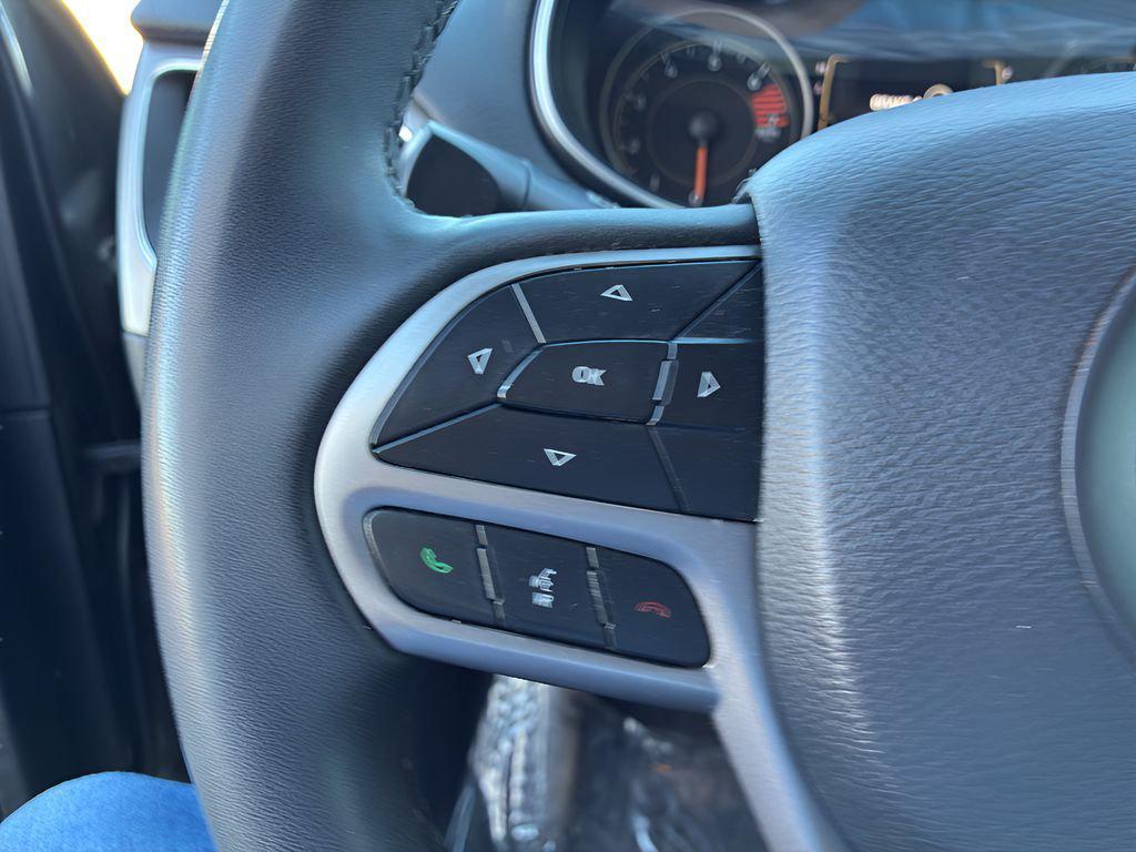 used 2021 Jeep Cherokee car, priced at $18,210