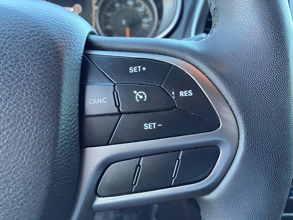 used 2021 Jeep Cherokee car, priced at $18,210