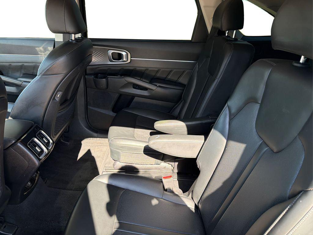 used 2022 Kia Sorento car, priced at $22,254