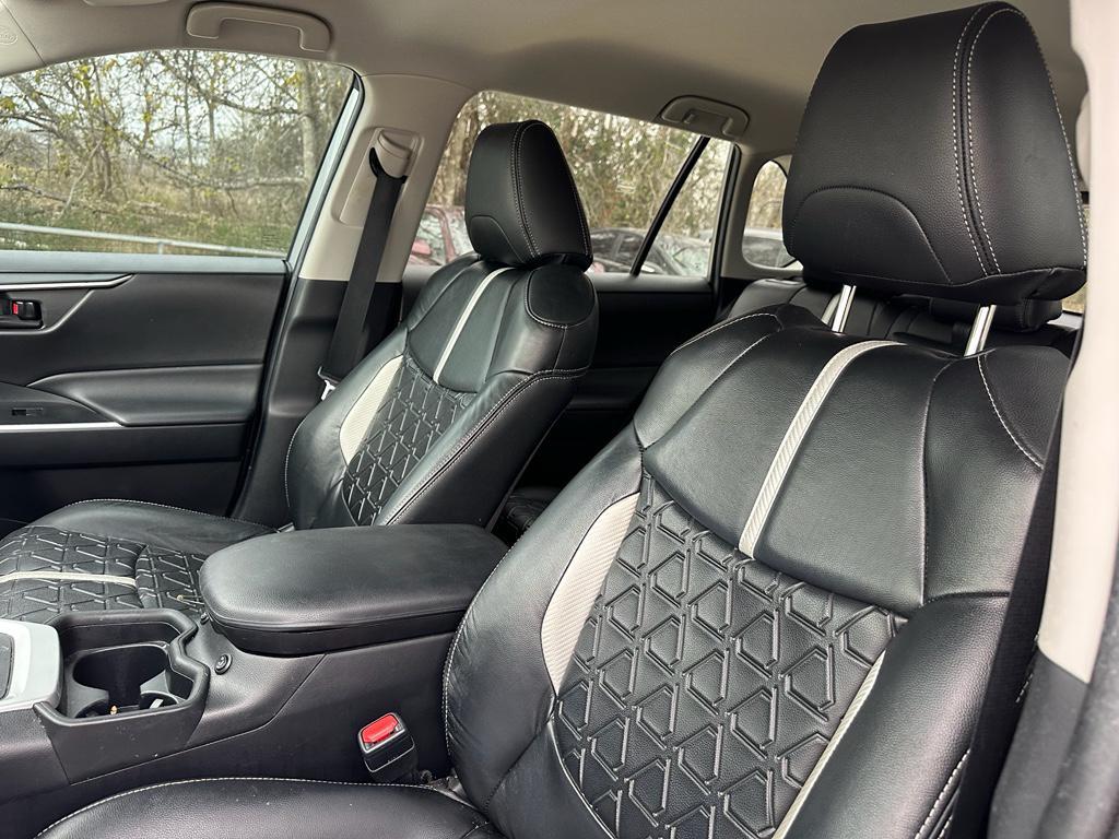 used 2021 Toyota RAV4 car, priced at $19,495