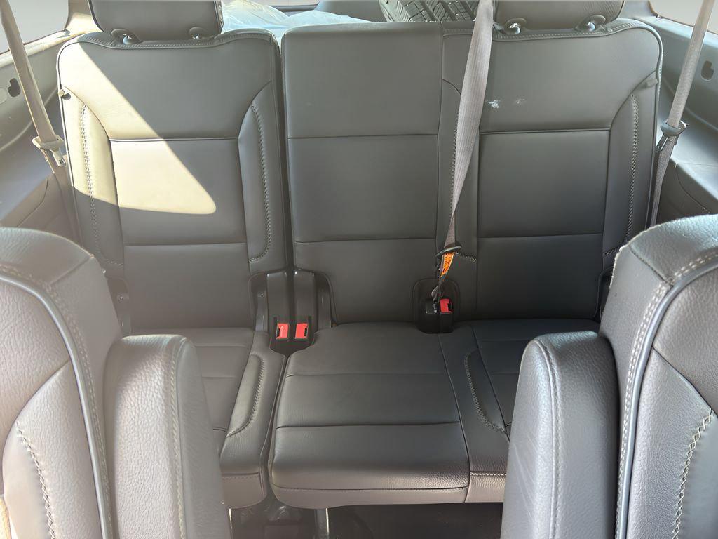 used 2024 GMC Yukon car, priced at $58,450