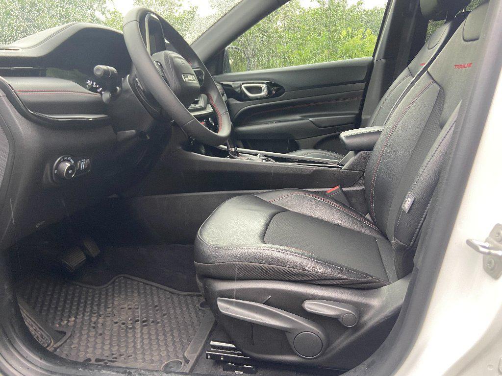 used 2025 Jeep Compass car, priced at $26,694