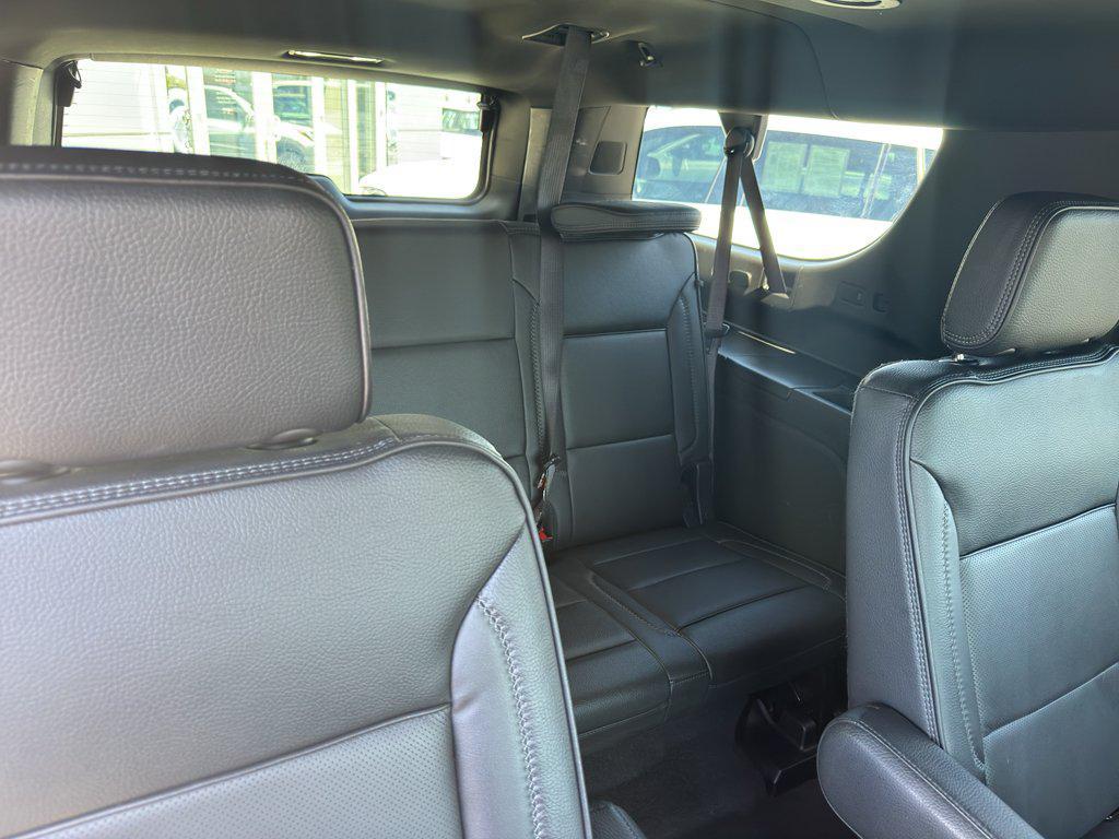 used 2025 GMC Yukon XL car, priced at $74,673