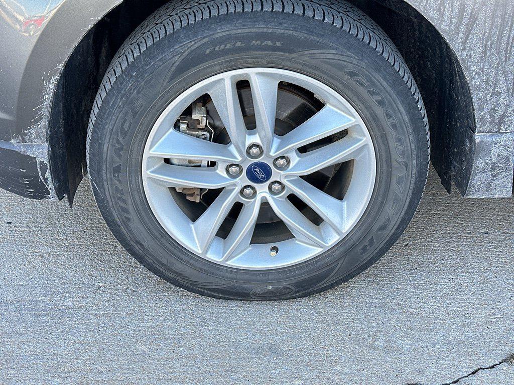 used 2015 Ford Edge car, priced at $11,950