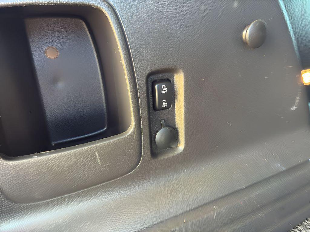 used 2013 Ford Edge car, priced at $8,992