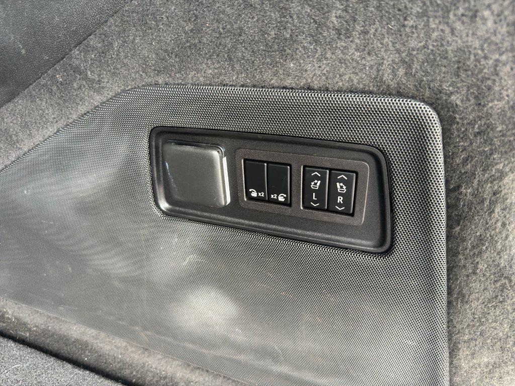 used 2023 Cadillac Escalade ESV car, priced at $59,549