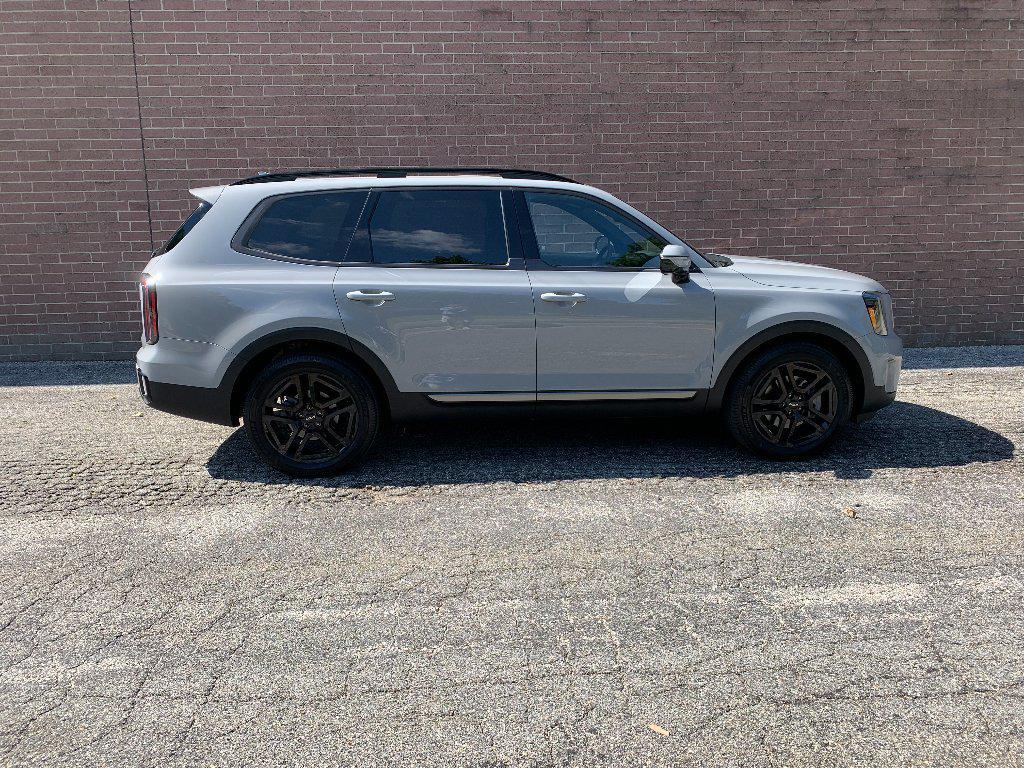 used 2023 Kia Telluride car, priced at $30,694