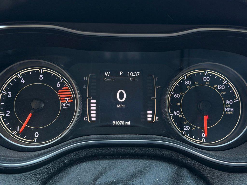 used 2019 Jeep Cherokee car, priced at $13,995