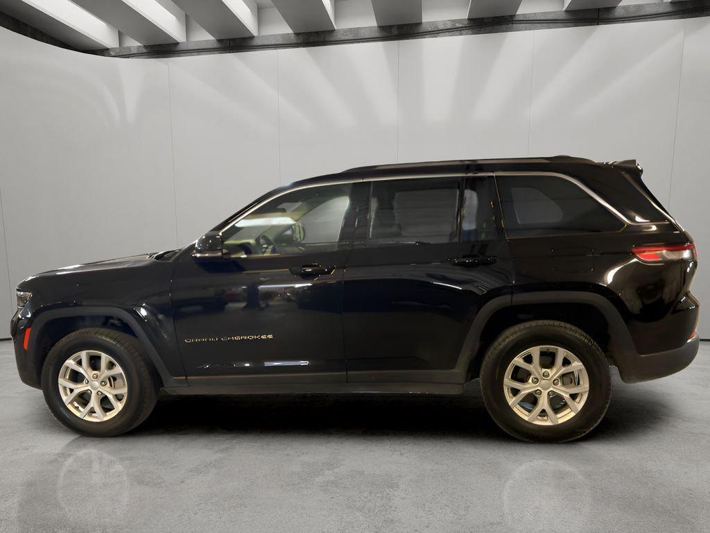 used 2023 Jeep Grand Cherokee car, priced at $28,881