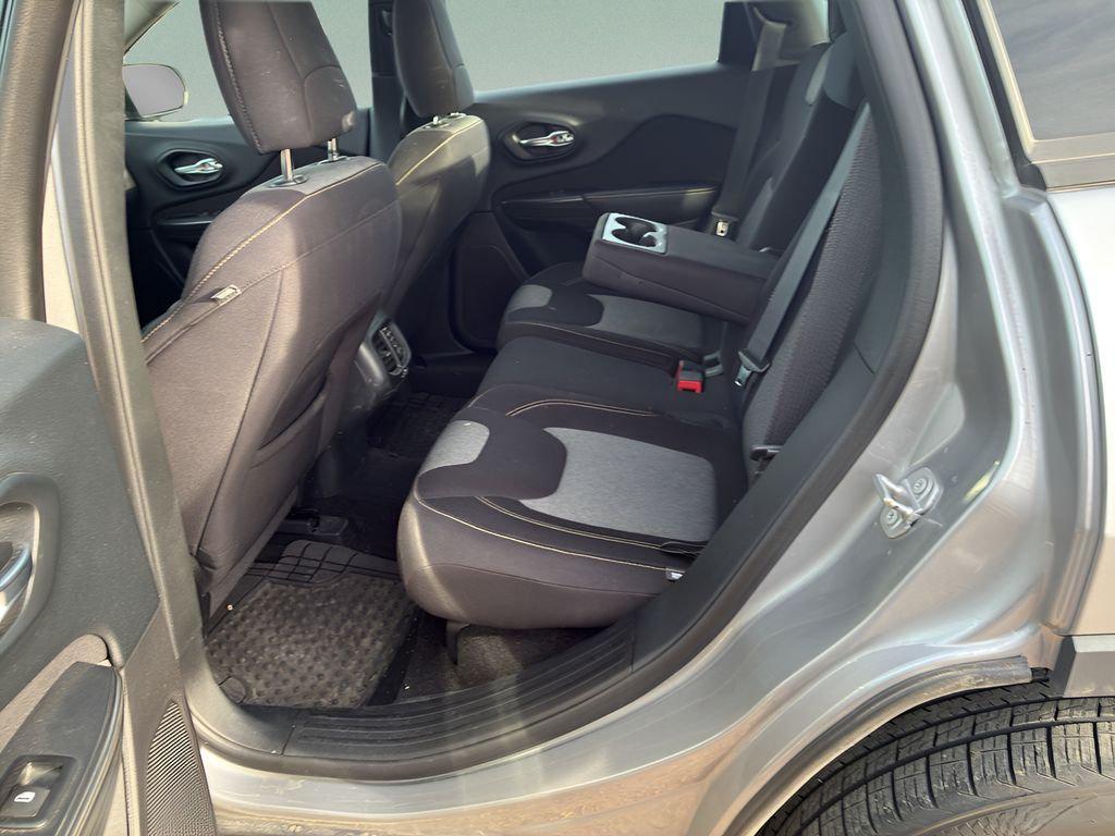 used 2016 Jeep Cherokee car, priced at $11,687