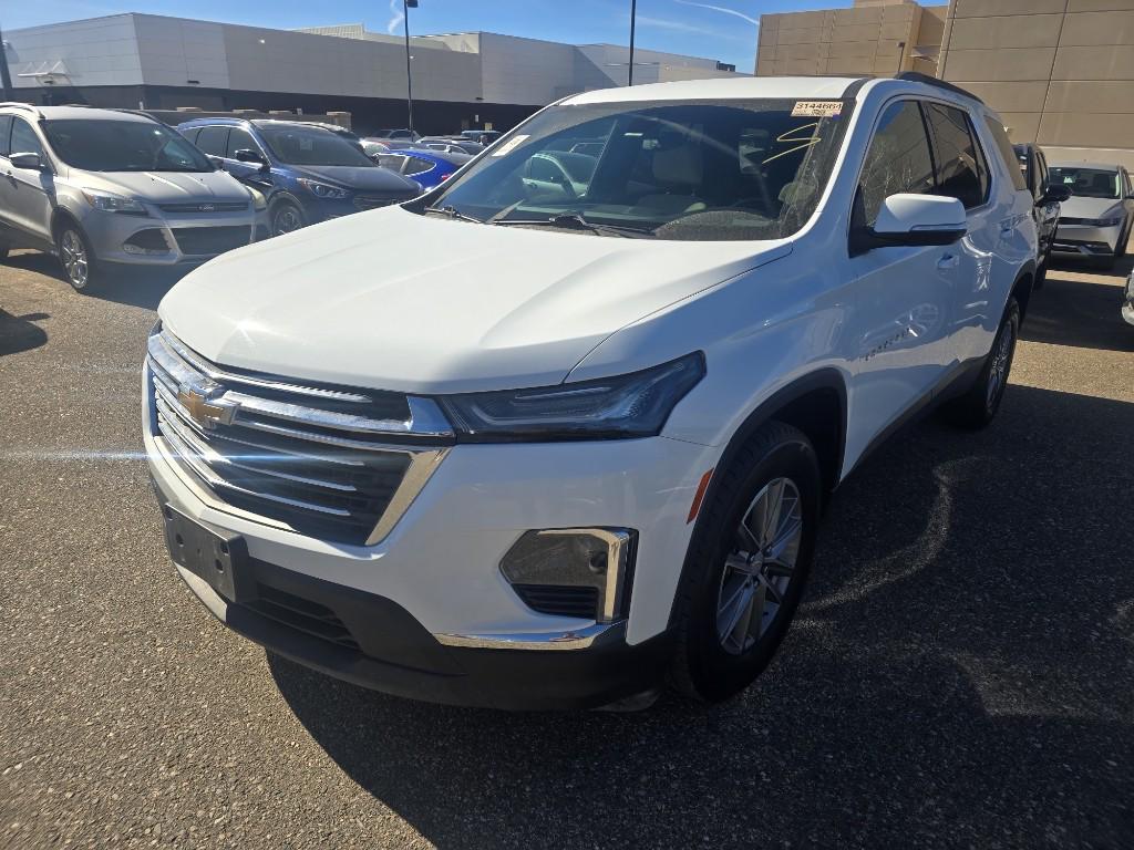 used 2023 Chevrolet Traverse car, priced at $25,004