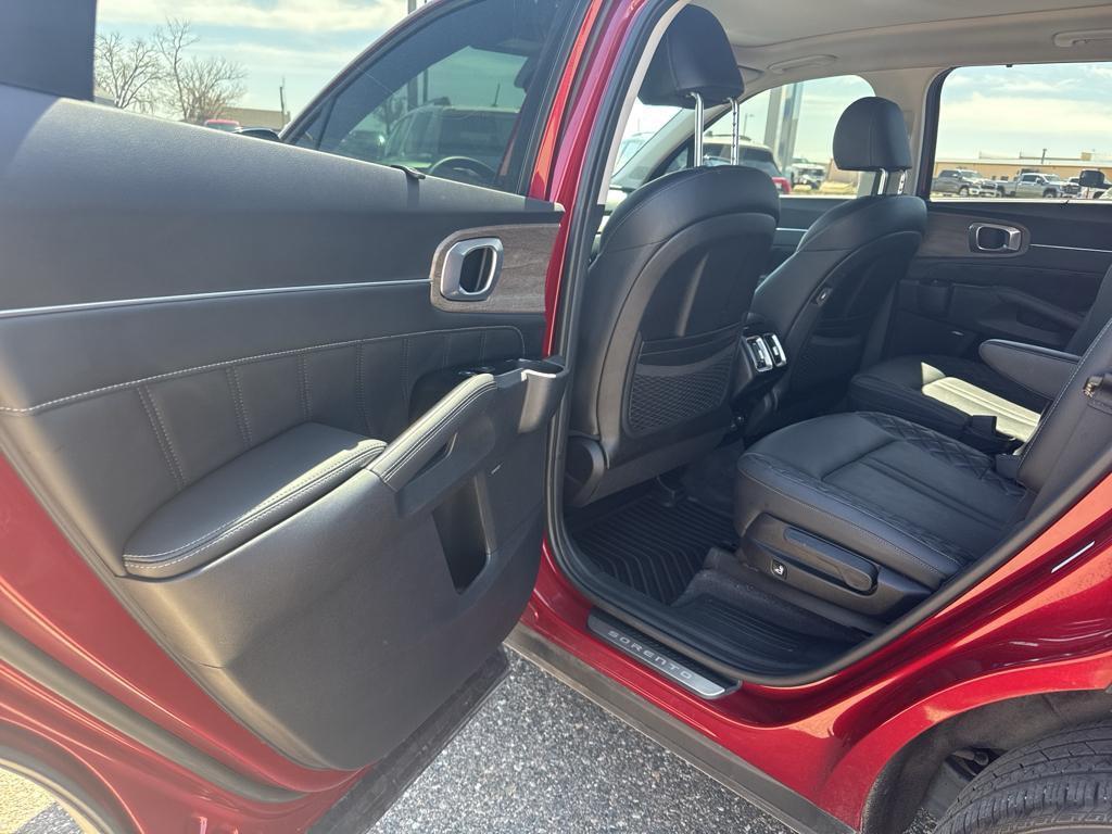 used 2023 Kia Sorento car, priced at $35,995