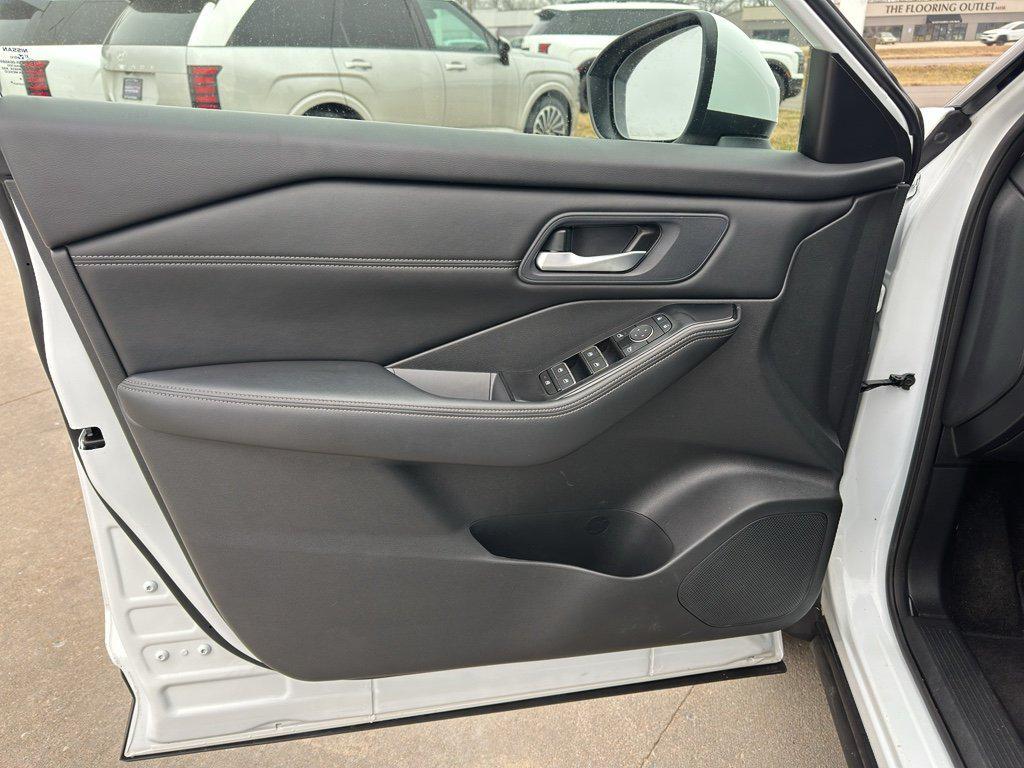 used 2024 Nissan Rogue car, priced at $25,550