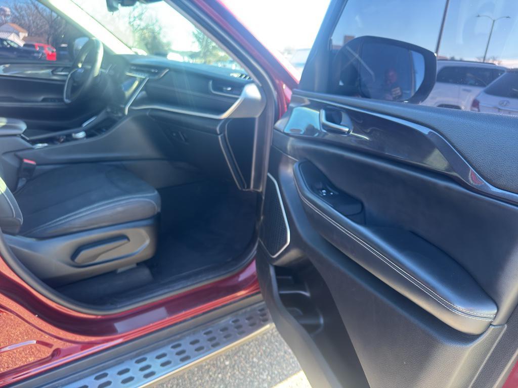 used 2022 Jeep Grand Cherokee L car, priced at $24,295