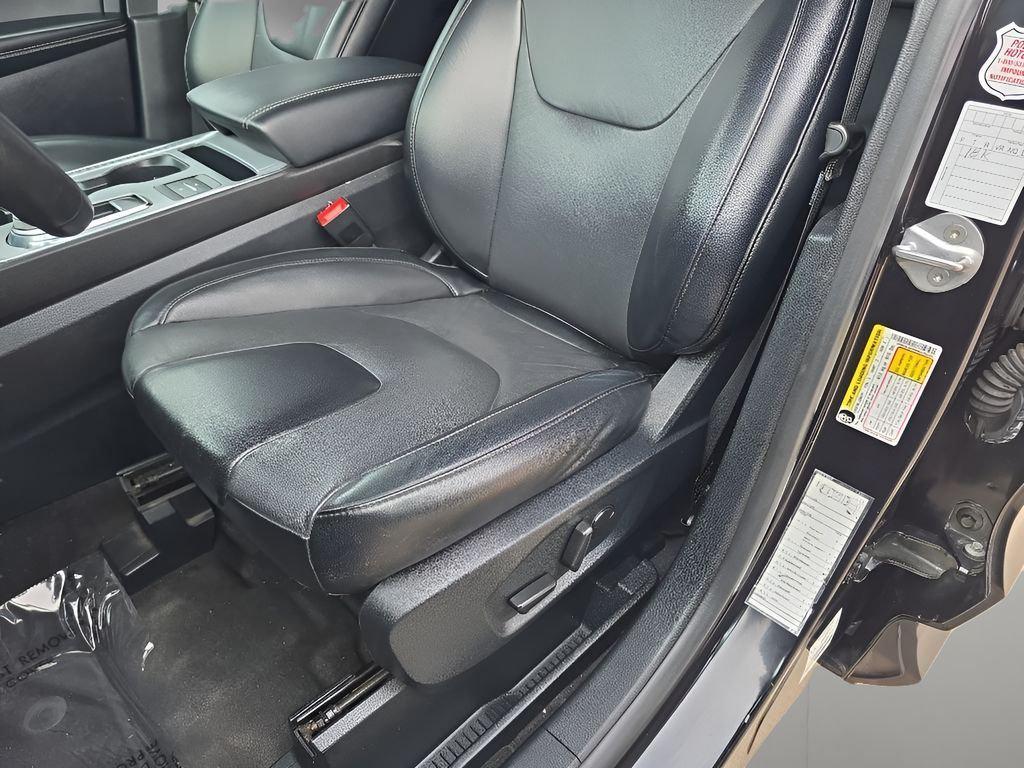 used 2022 Ford Edge car, priced at $21,350