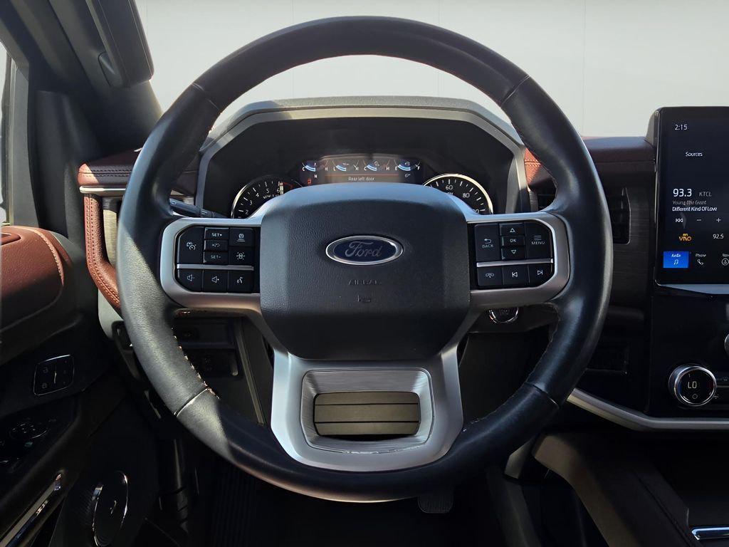 used 2024 Ford Expedition car, priced at $58,518
