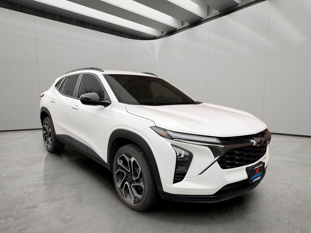 used 2025 Chevrolet Trax car, priced at $21,475