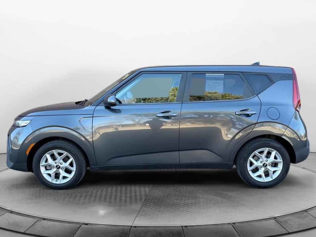 used 2022 Kia Soul car, priced at $16,256