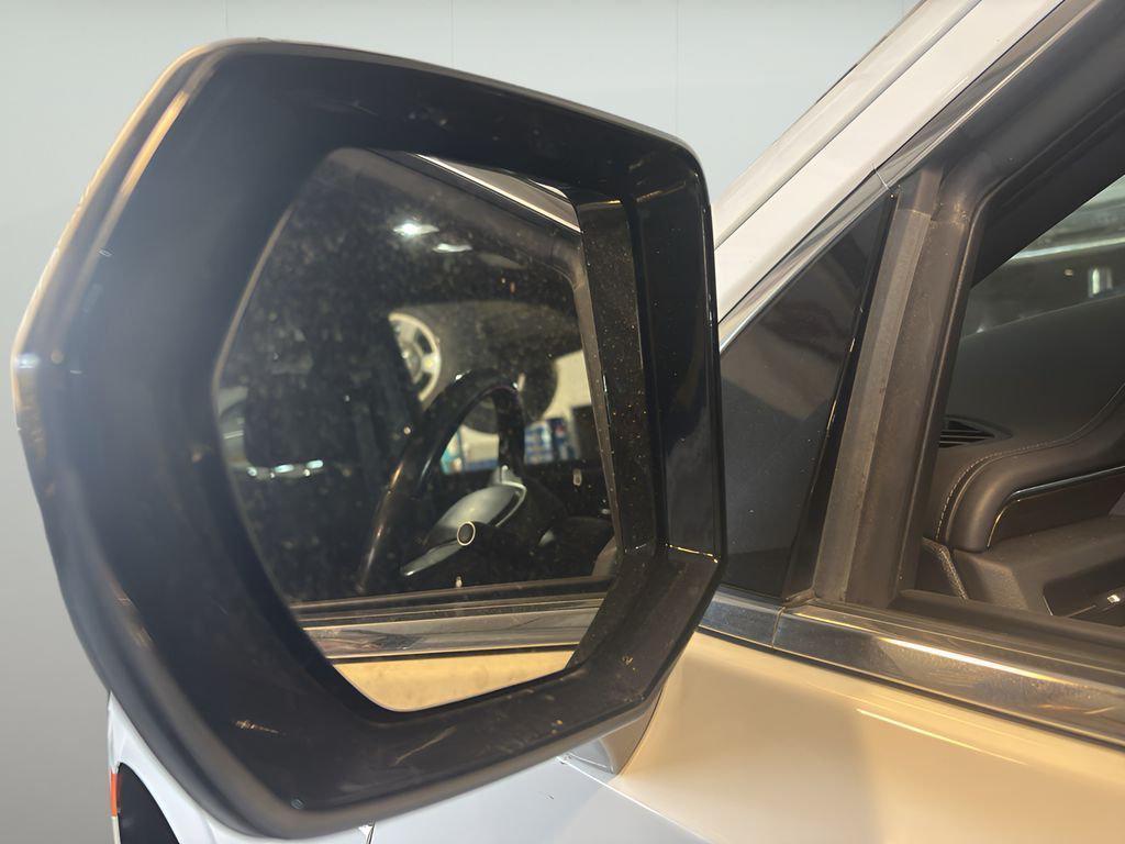 used 2021 GMC Yukon XL car, priced at $37,946