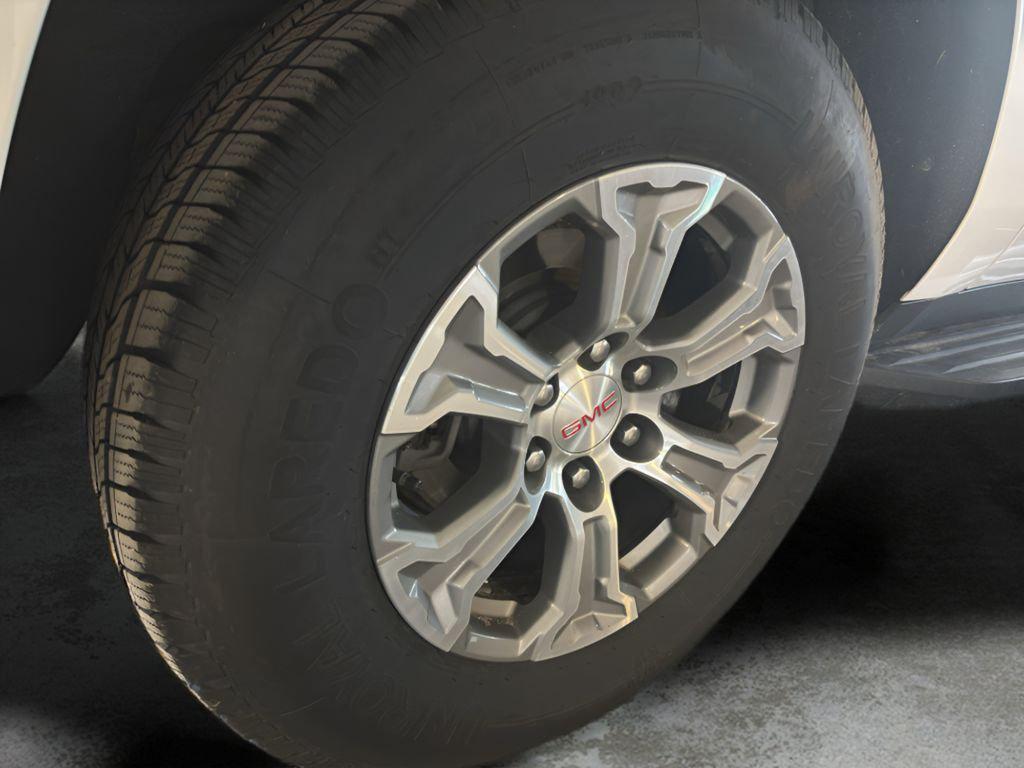 used 2021 GMC Yukon XL car, priced at $37,946