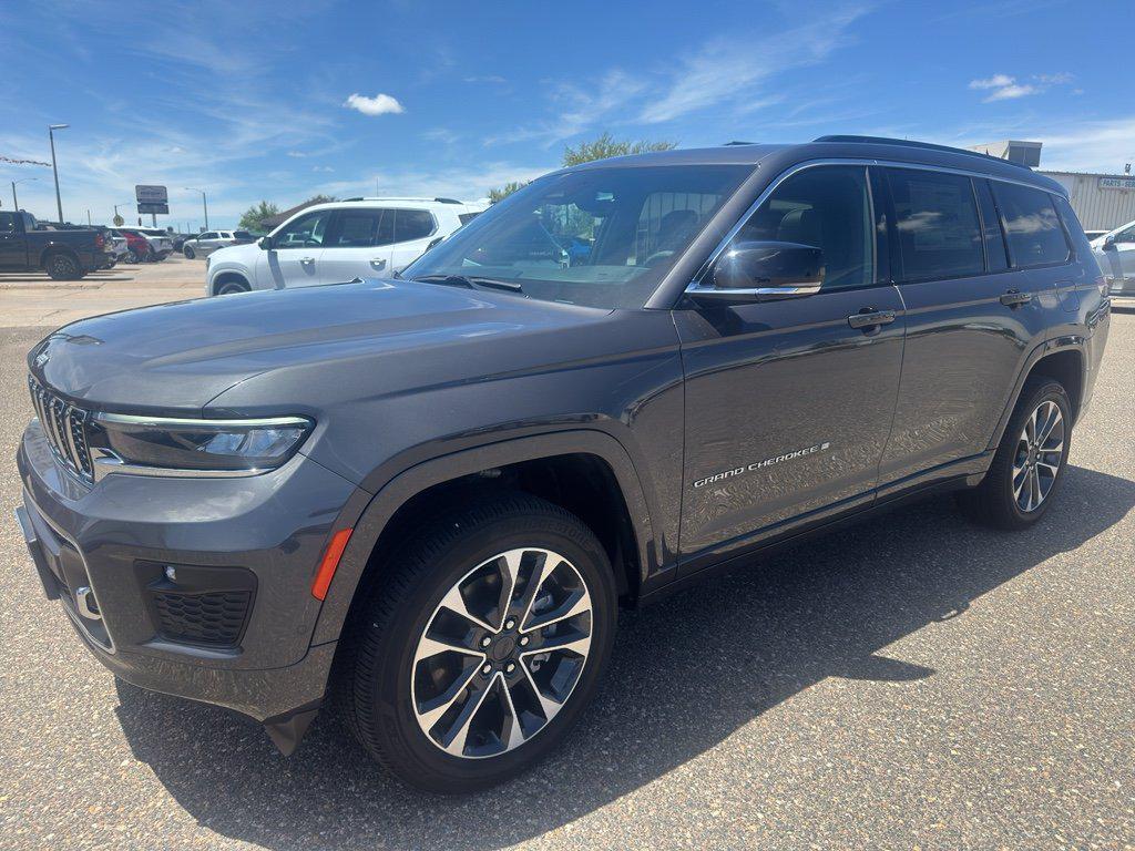 used 2025 Jeep Grand Cherokee L car, priced at $62,699