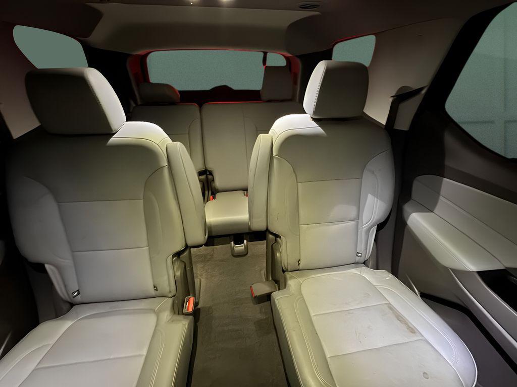 used 2021 Chevrolet Traverse car, priced at $24,262