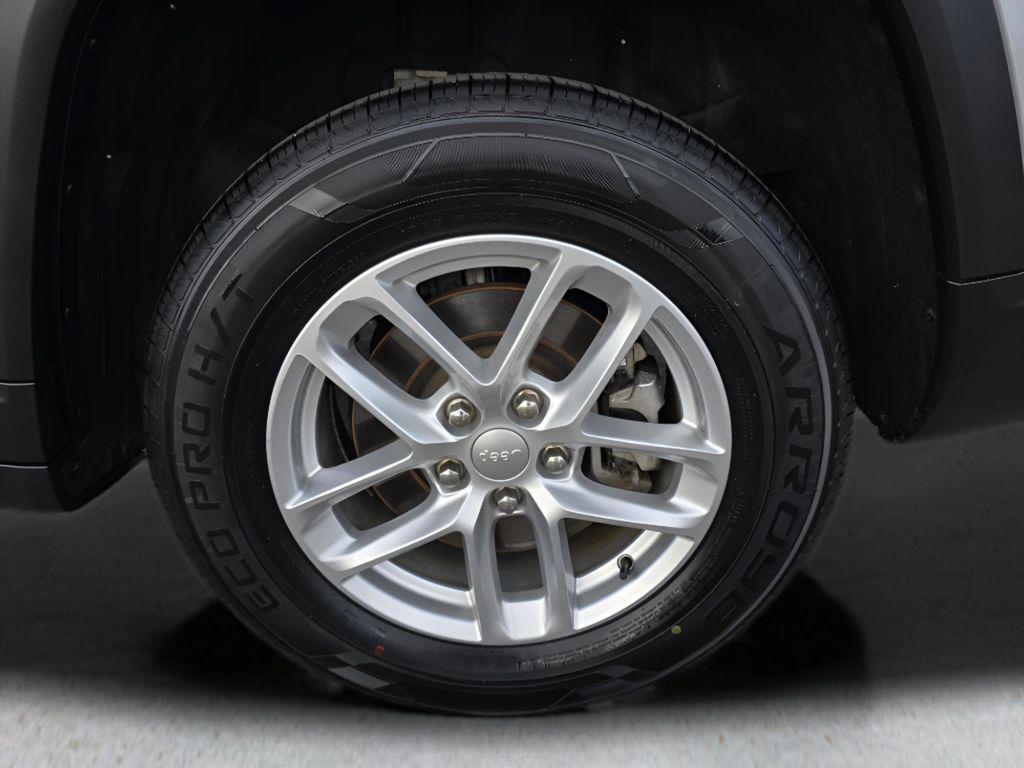 used 2023 Jeep Grand Cherokee L car, priced at $22,498