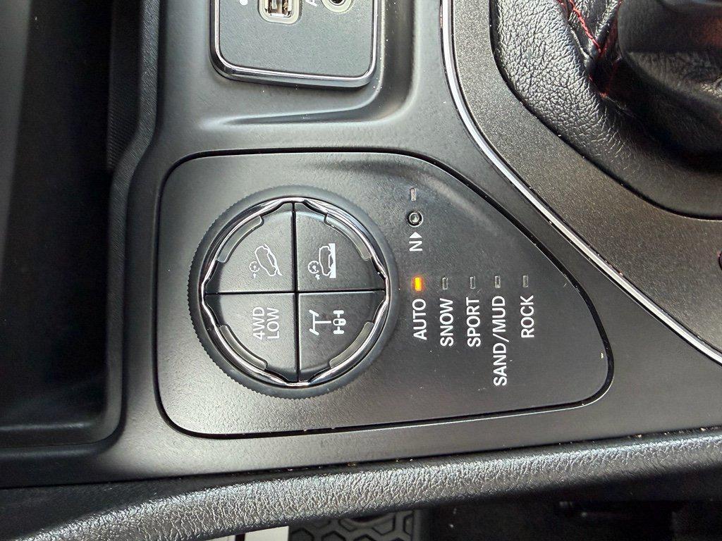 used 2021 Jeep Cherokee car, priced at $18,494