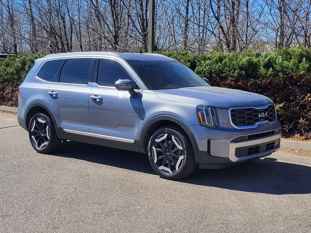 used 2023 Kia Telluride car, priced at $32,675