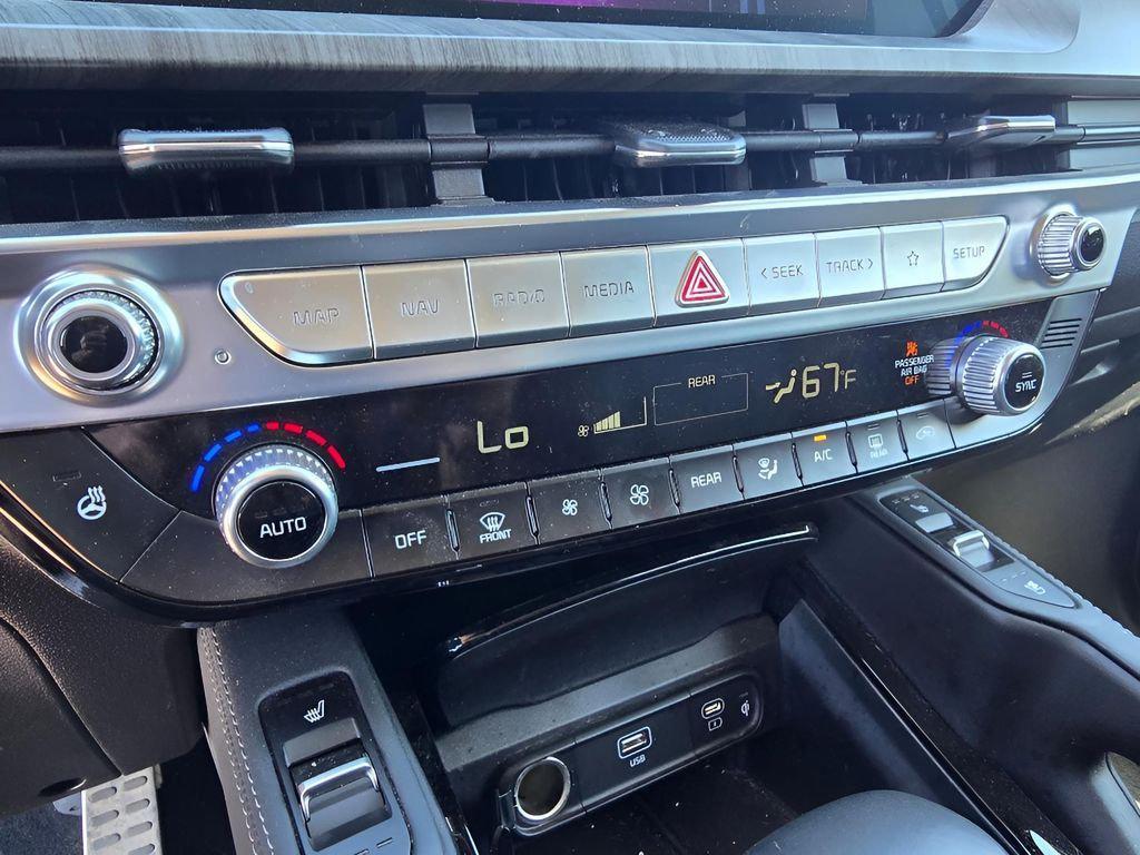 used 2024 Kia Telluride car, priced at $39,327