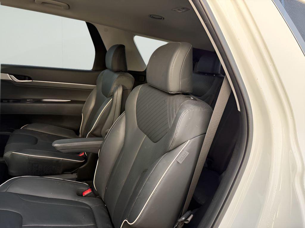 used 2024 Hyundai Palisade car, priced at $35,899