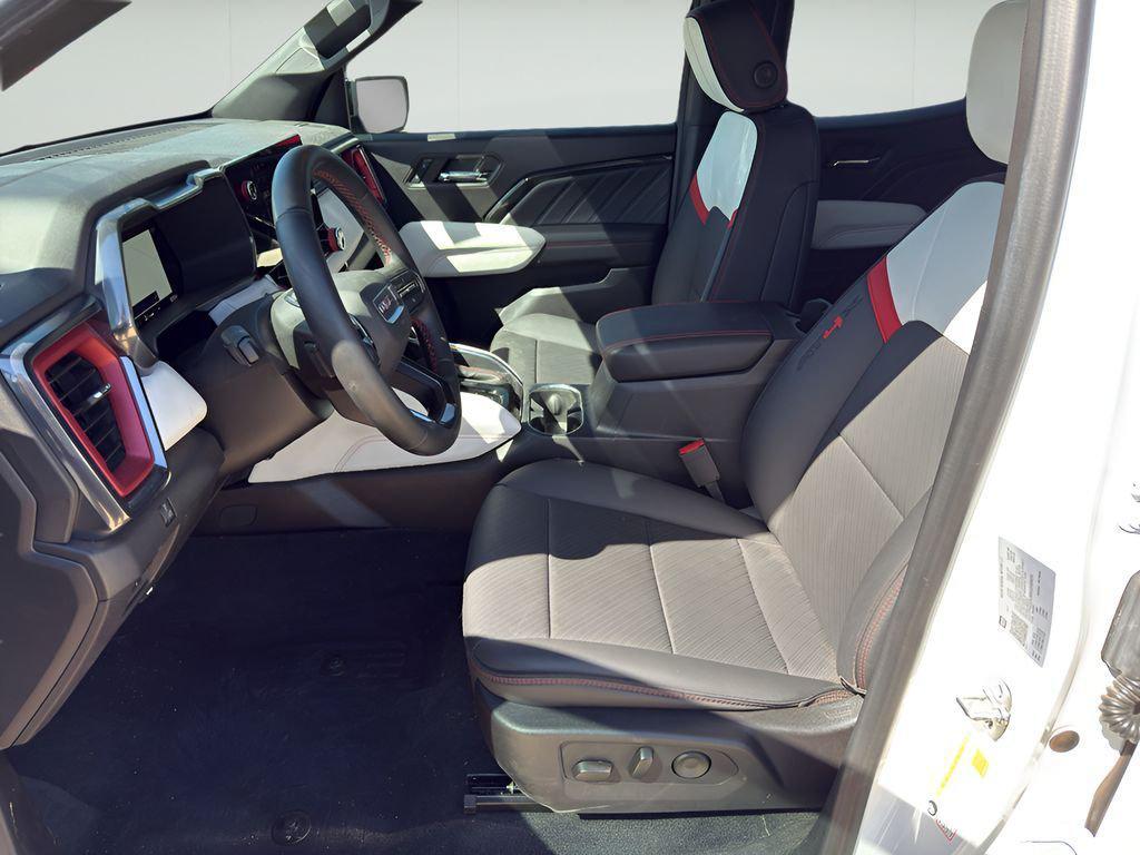 used 2024 GMC Canyon car, priced at $50,996