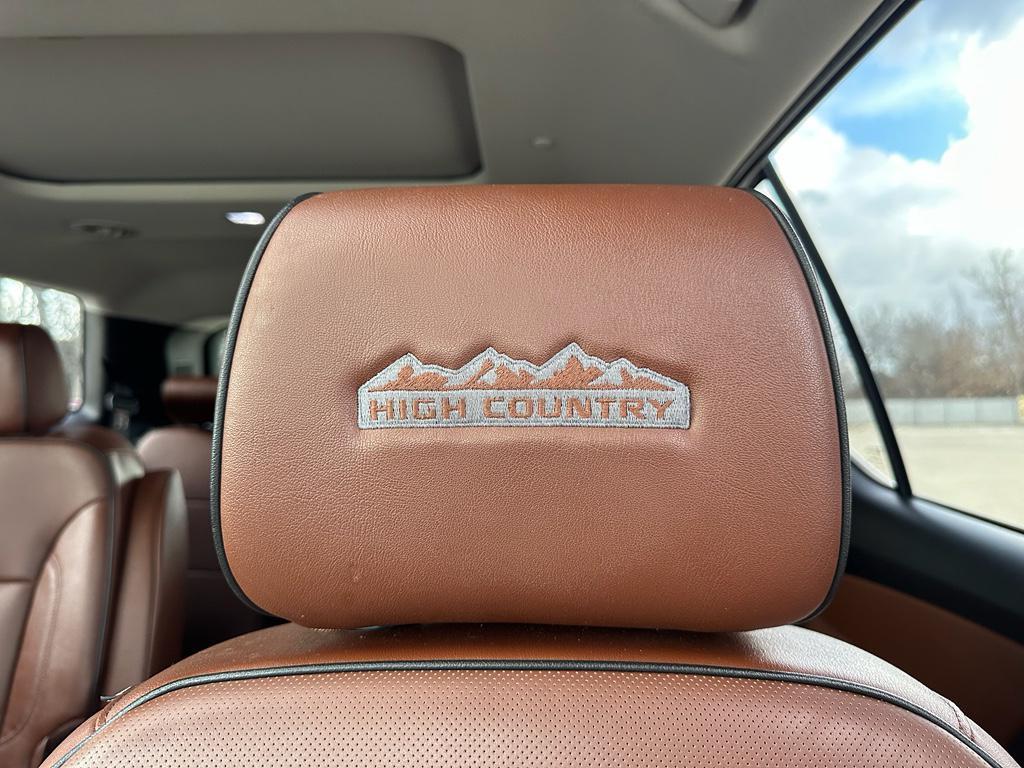 used 2020 Chevrolet Traverse car, priced at $26,246