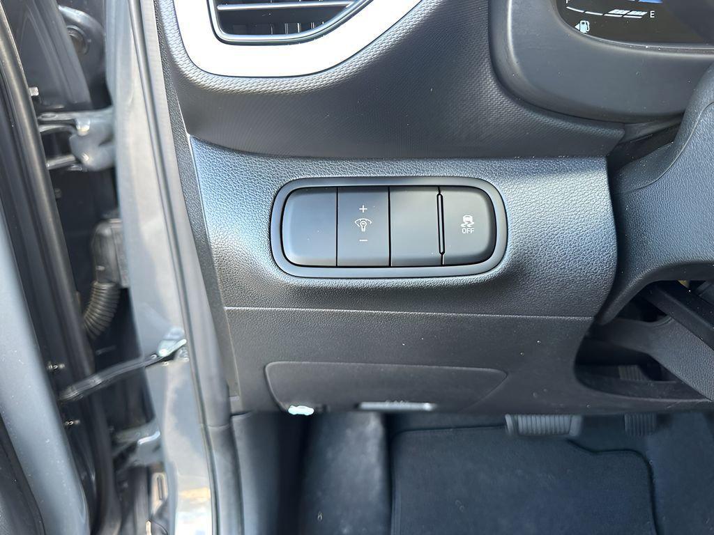 used 2025 Hyundai Venue car, priced at $20,210