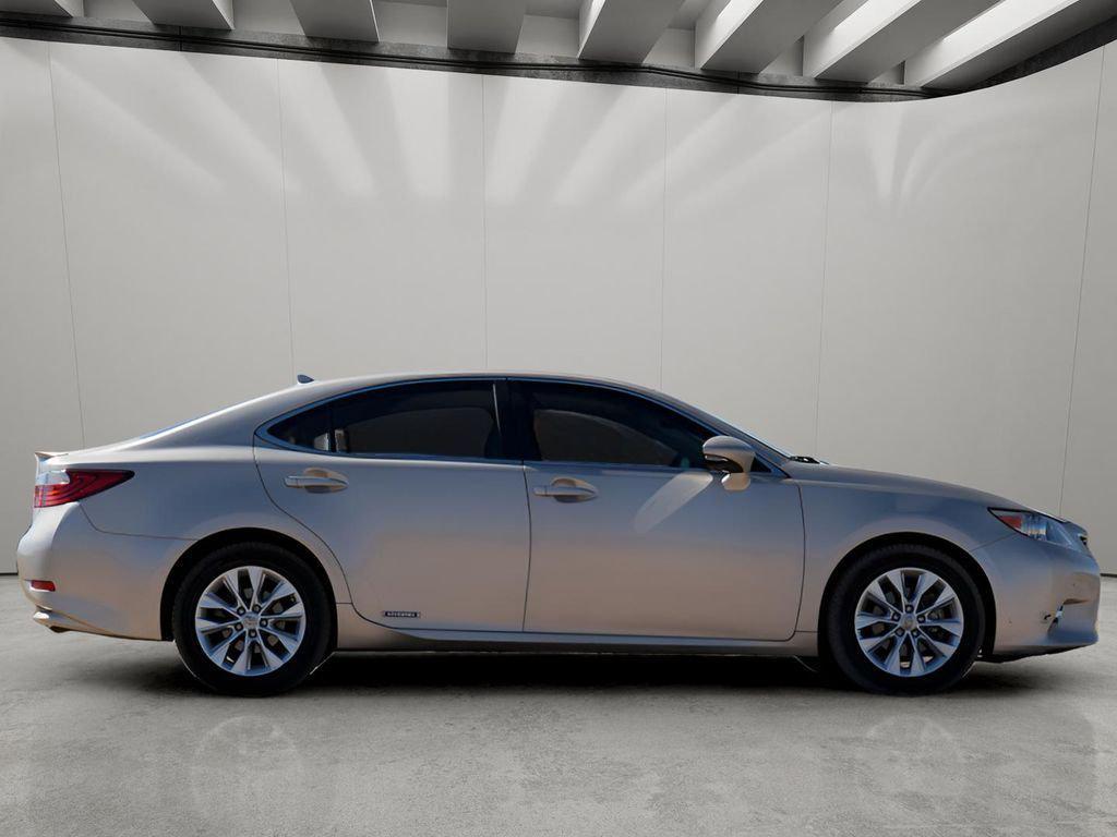 used 2013 Lexus ES 300h car, priced at $15,995