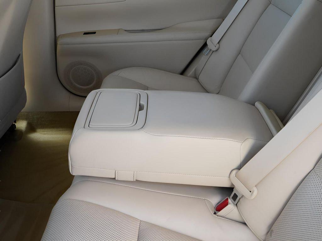 used 2013 Lexus ES 300h car, priced at $15,995
