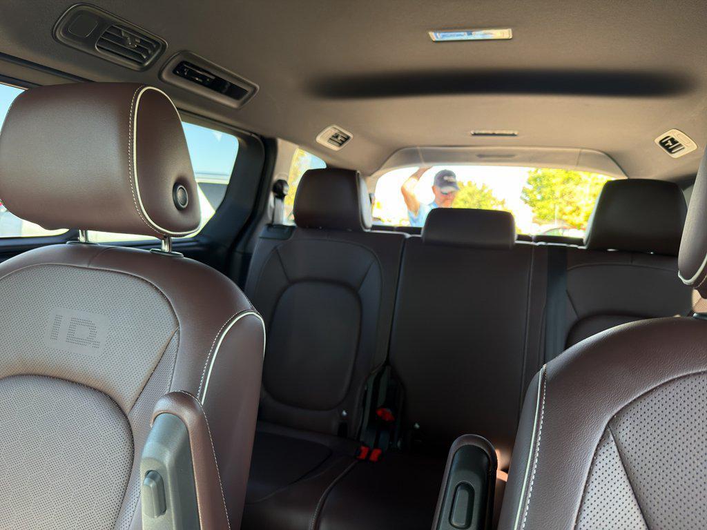 used 2025 Volkswagen ID. Buzz car, priced at $48,479