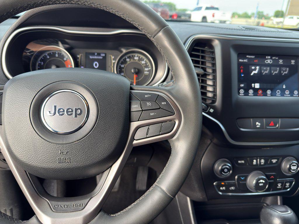 used 2020 Jeep Cherokee car, priced at $16,494