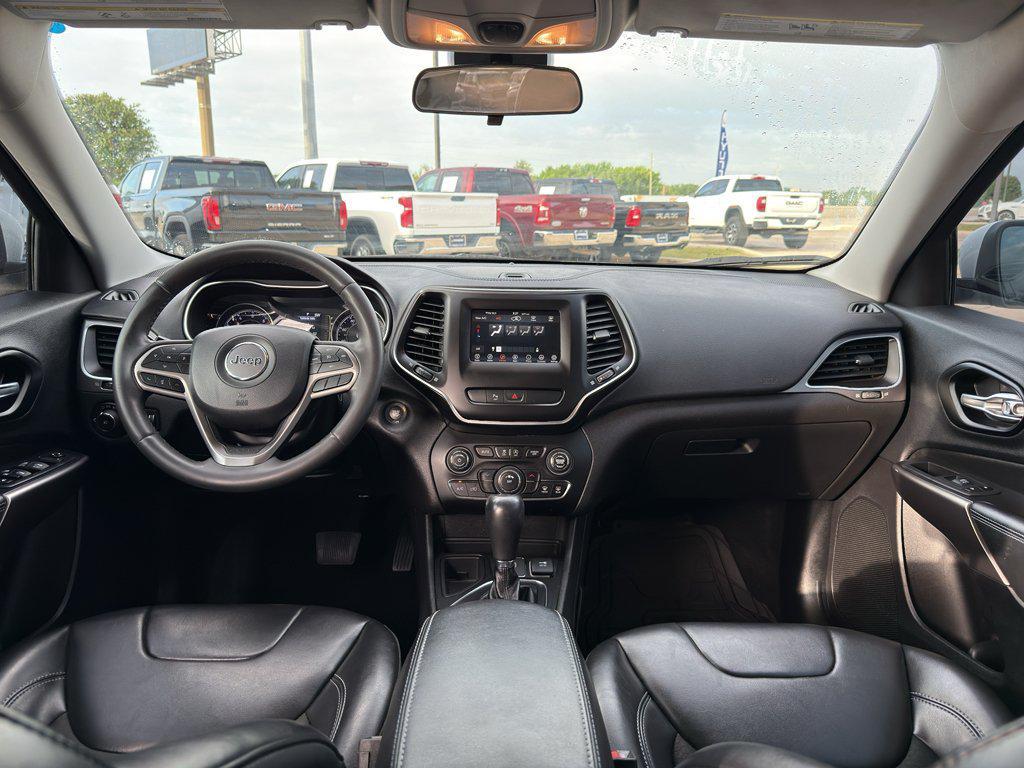 used 2020 Jeep Cherokee car, priced at $16,494