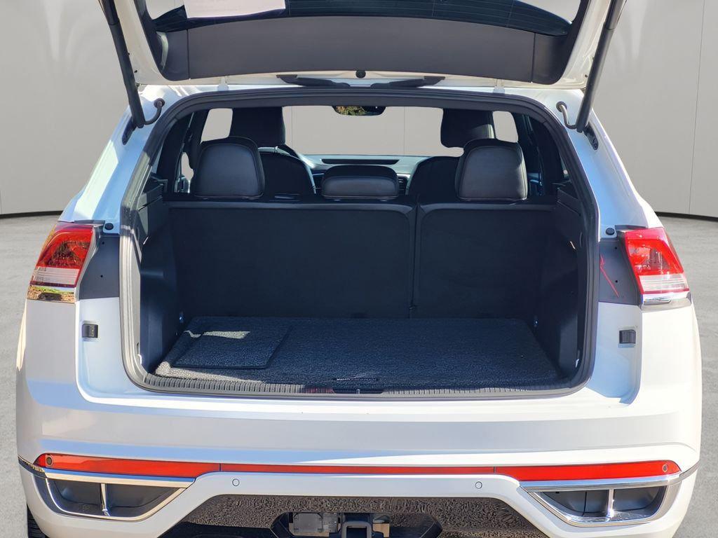 used 2021 Volkswagen Atlas Cross Sport car, priced at $18,674