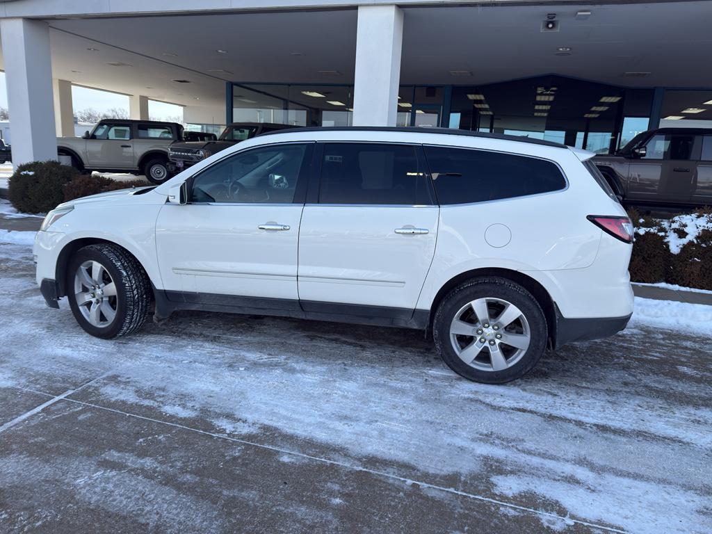 used 2015 Chevrolet Traverse car, priced at $9,021