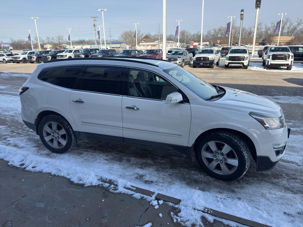 used 2015 Chevrolet Traverse car, priced at $9,021