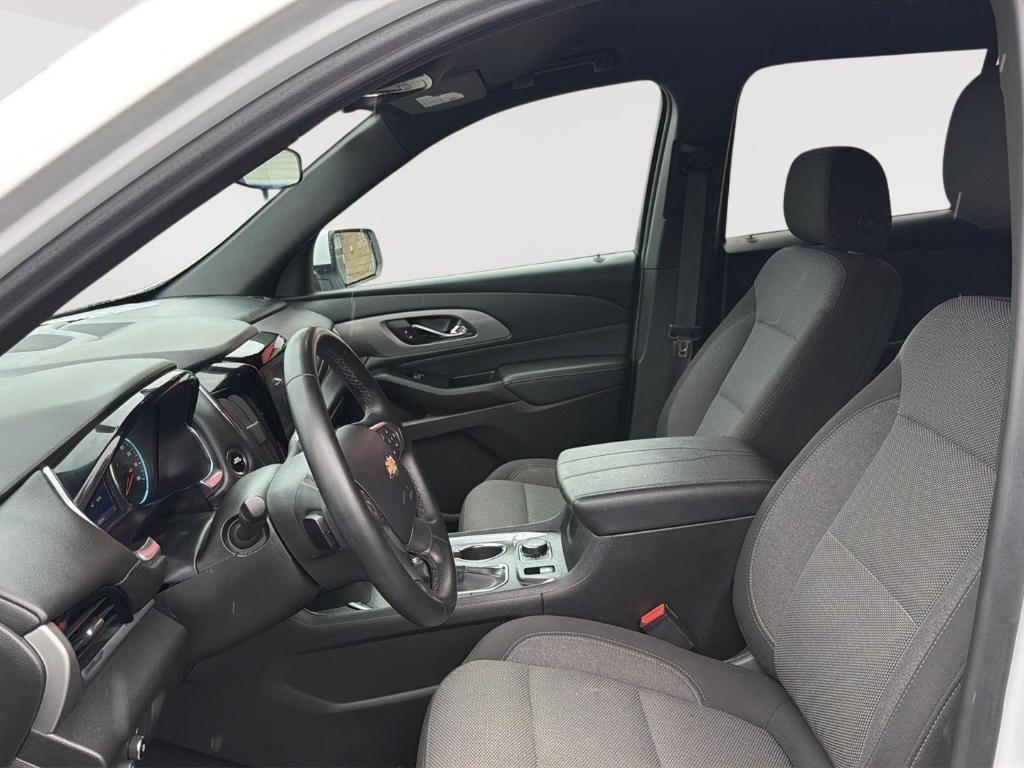 used 2023 Chevrolet Traverse car, priced at $32,425