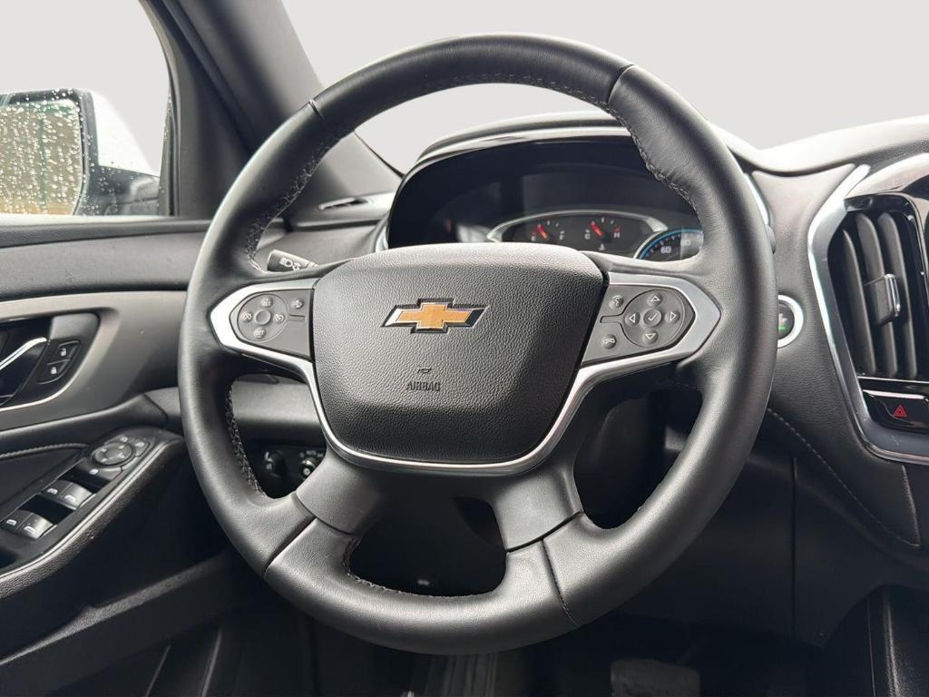 used 2023 Chevrolet Traverse car, priced at $32,425