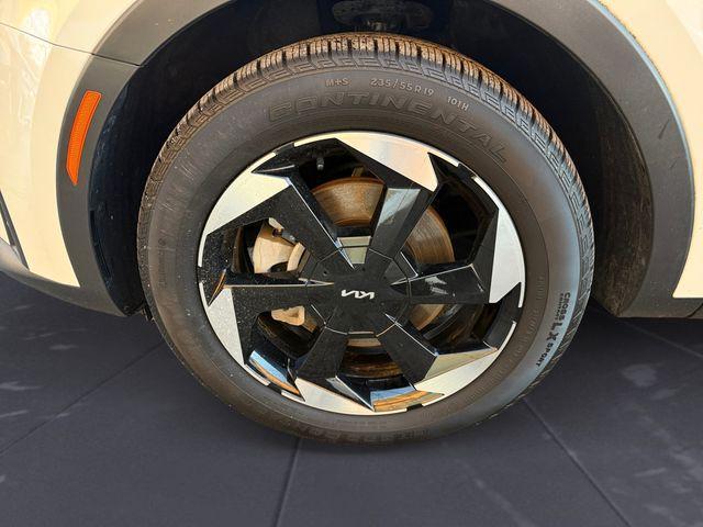 used 2025 Kia Sorento Plug-In Hybrid car, priced at $50,085