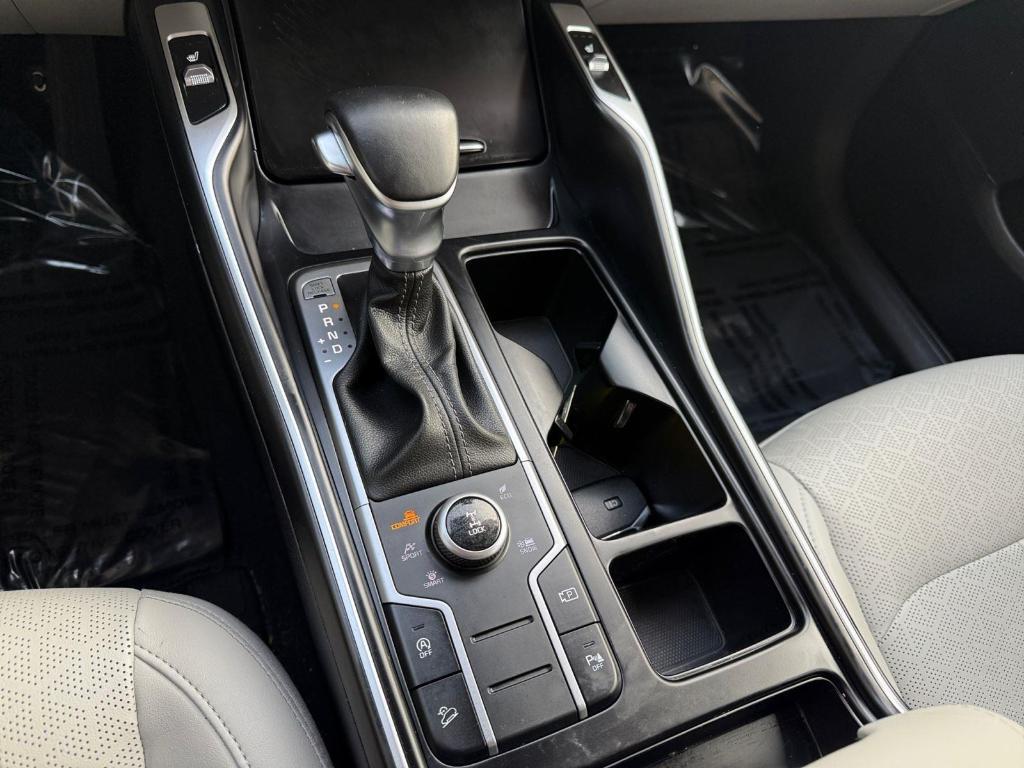 used 2023 Kia Sorento car, priced at $28,750