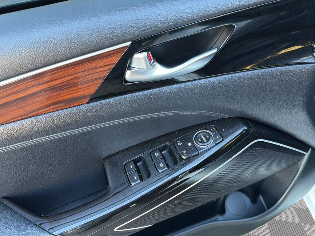 used 2018 Kia Cadenza car, priced at $19,877