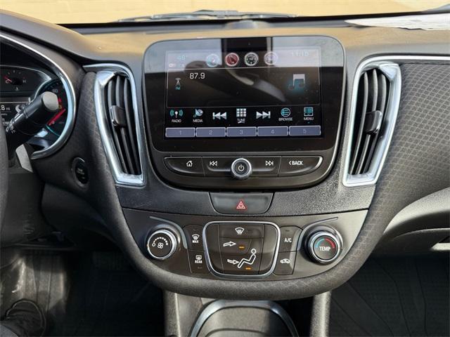 used 2018 Chevrolet Malibu car, priced at $13,393