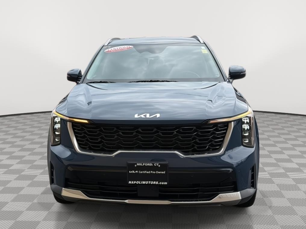 used 2025 Kia Sorento car, priced at $34,400